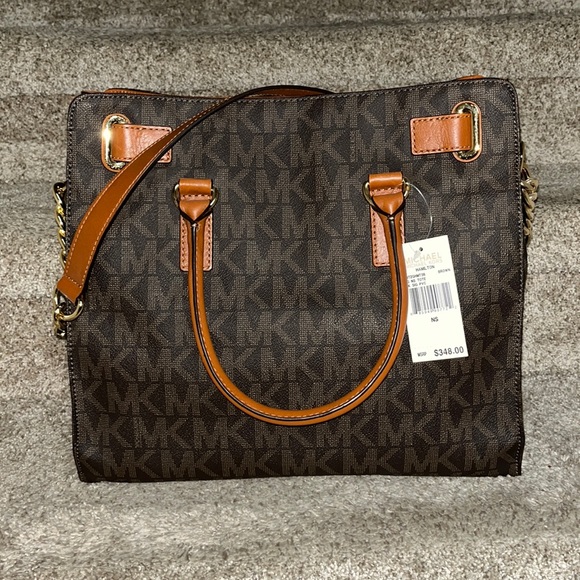 Michael Kors Hamilton Purse - Picture 2 of 5